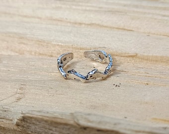 Sterling Silver Adjustable Dolphins Toe Ring