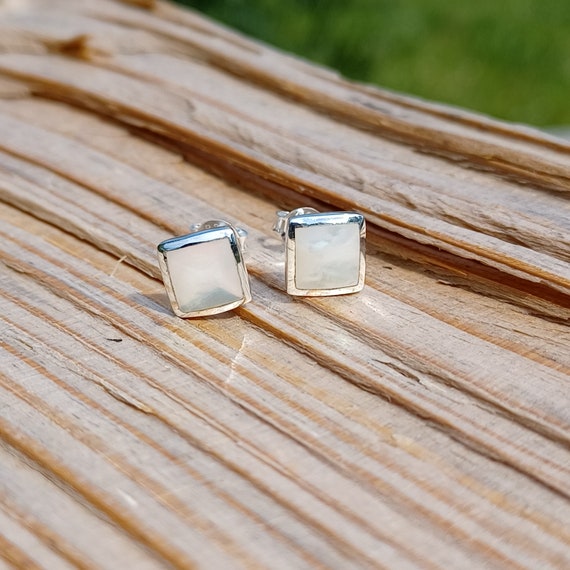 Sterling Silver Square Pearl Earrings Sterling Silver Square Pearl Earrings