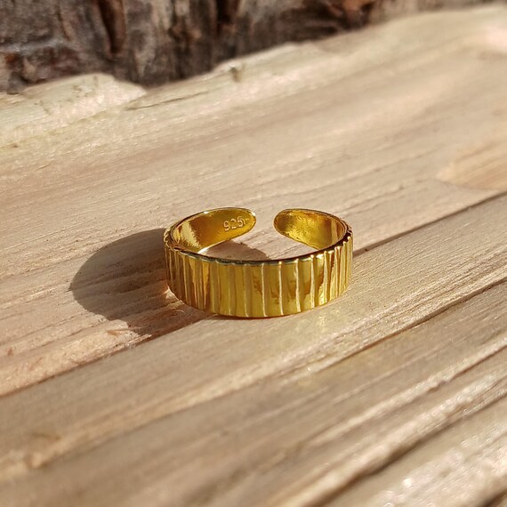 Produktbild von Zehenring Aus Sterlingsilber 925 Vergoldet – Super Dünnes 1,5 Mm Band, Verstellbar Für Perfekten Sitz