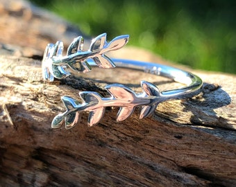 Acacia Leaves Filigree Ring - Sterling Silver 925, Sizes 3-15, Gift Box Included - View #3