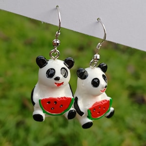 Pendientes de panda