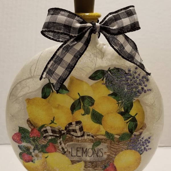 Lemon Home Decor, Lemons for Spring, Lemon Decor, Kitchen Home Decor, Farmhouse Kitchen, Kitchen Decor, Farmhouse Decor, Decoupage Bottle