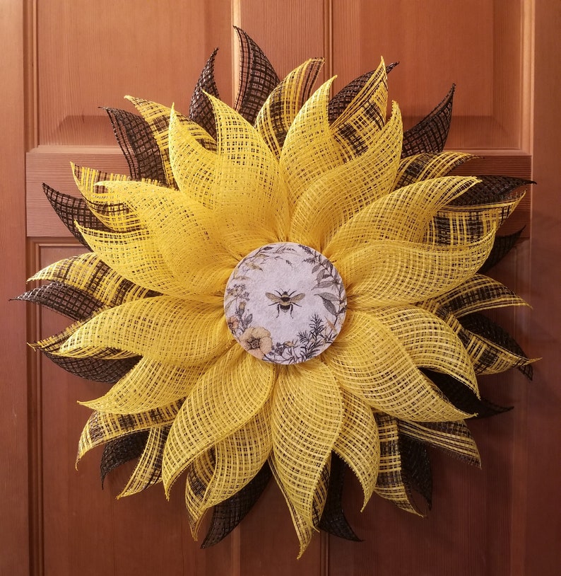 Bee sunflower DIY kit, DIY bee kit, sunflower wreath, DIY sunflower wall hanging, sunflower wreath kit, wreath kit image 1