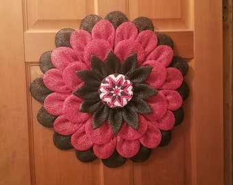 Ladybug flower wreath, flower wreath, front door wreath, summer wreath, entryway door, summer decor, flower decor, ladybug decor, wreath