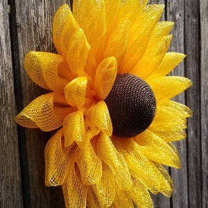 Sunflower Wreath, Sunflower, Summer Wreath, Fall Wreath, Summer Deco, Autumn Wreath, Poly Deco Mesh, Deco Mesh Wreath, Country Wreath image 2