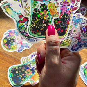Stickers holographiques pour bouteilles de chats sorcières