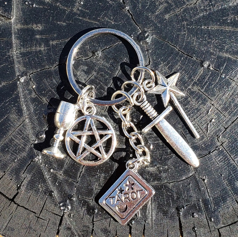 pentacles tarot card wand Tarot cards zipper charmkey chain cups sword