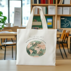 Cadeau éducatrice personnalisé Sac tote magasinage personnalisé toile coton Cadeau appréciation carte monde voyage rose sauge français