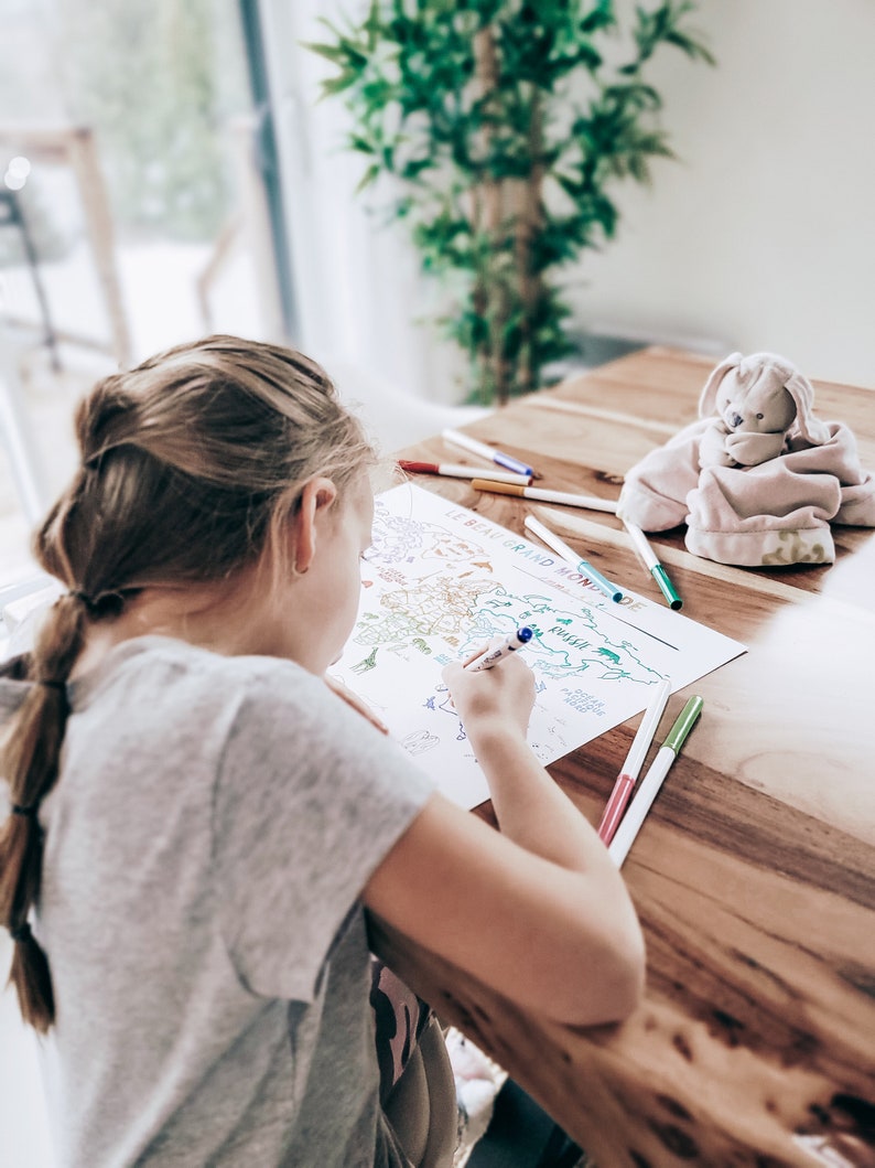 Carte du monde en français pour enfant à colorier mappemonde imprimable image 8