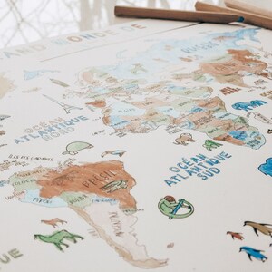 Carte du monde en français pour enfant à colorier mappemonde imprimable image 5
