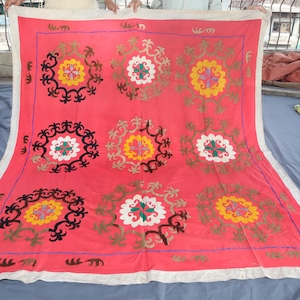 Antique 1960s Suzani Rug 6&#39;3x6&#39;10 ft Uzbek Hand Embroidered Home Decoration Rug- Pinkish Burgundy Suzani Rug- Flatweave Geometric Kilim Rug