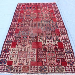 Alfombra caucásica antigua de los años 60, 3&#39;9 x 6&#39;6 pies, alfombra afgana de lana anudada a mano, alfombra de colección, alfombra tribal turcomana, alfombra para sala de estar y cocina