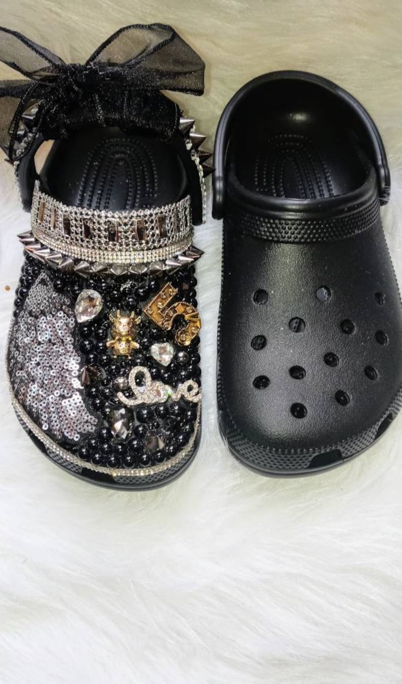 custom color crocs