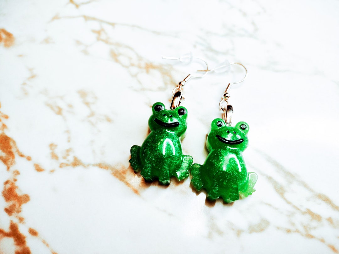 Smiling Frog Earrings Frog Earring Made in Resin Etsy
