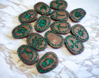 Witch's Stones - Scrying and Divination Tools - Made of Resin