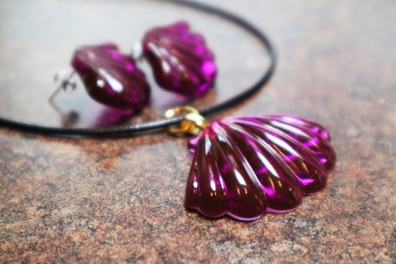 Royal Purple Shell - Resin Shell Necklace and Earring Set