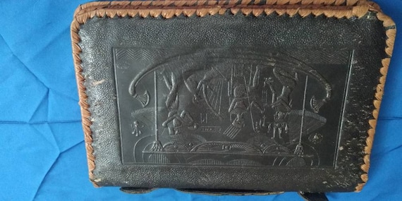 Vintage Leather Egyptian Clutch Purse - image 2