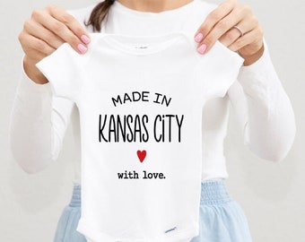 Made In Kansas City Baby Bodysuit, Pregnancy Announcement Bodysuit, Kansas City Bodysuits, Baby Reveal Clothing, 0-3 M