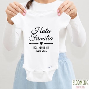 Hola Familia Baby Bodysuit , Spanish Pregnancy Announcement, Family Pregnancy Reveal, Due Date, 0-3 M