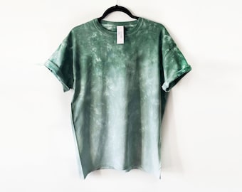 Tie Dye T Shirt, Green Ombre, Ombre Tie Dye, Custom T Shirt, Unique Tie Dye, T Shirt Unisex, Short Sleeve, Soft Cotton, Tie Dye, Pastel