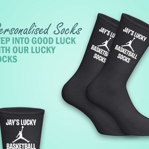 Personalisierte Glückliche Basketball-Socken - Personalisiert mit Ihrem Namen für einen siegreichen Look - Perfektes Geschenk für Basketball-Fans und Spieler - NBA