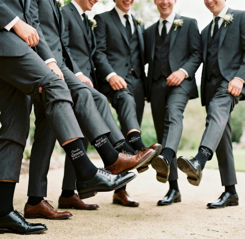 Calzini da sposa personalizzati - Regalo per sposo, testimone dello sposo e festa di nozze, calzini personalizzati per il testimone dello sposo immagine 2