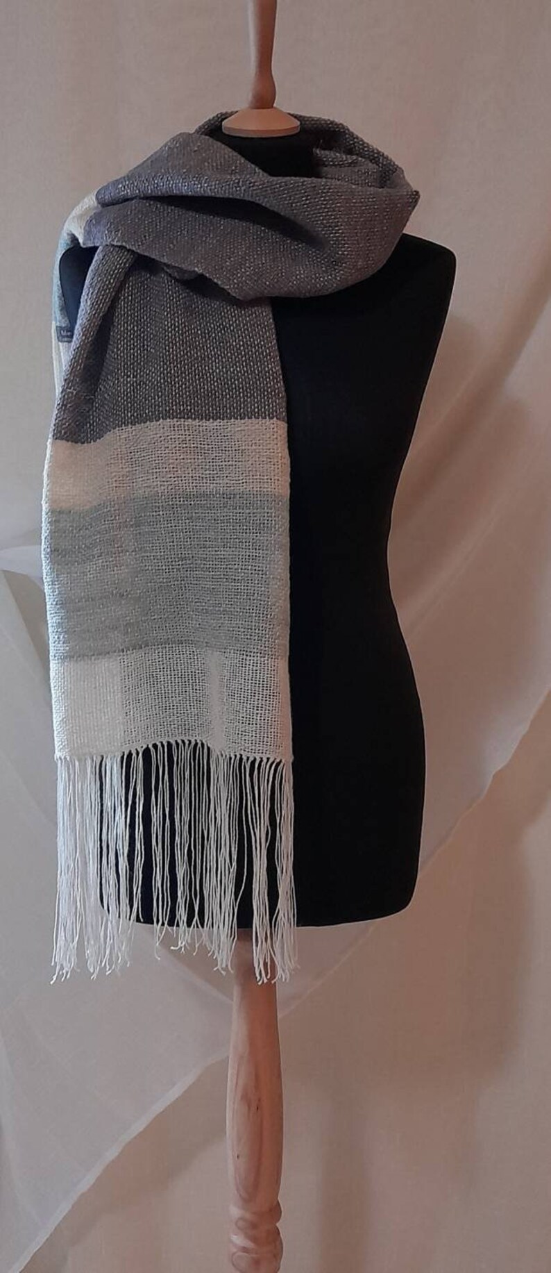 Cashmere scarf and wool from our farm In organic certification