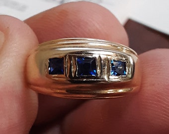 Anillo de zafiro