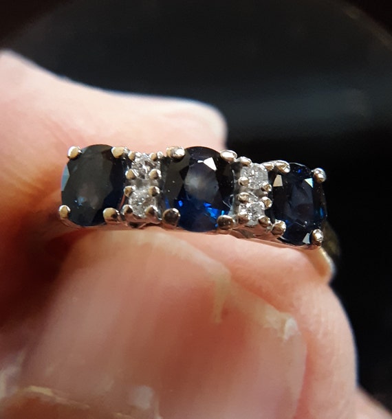 Sapphire and diamond ring