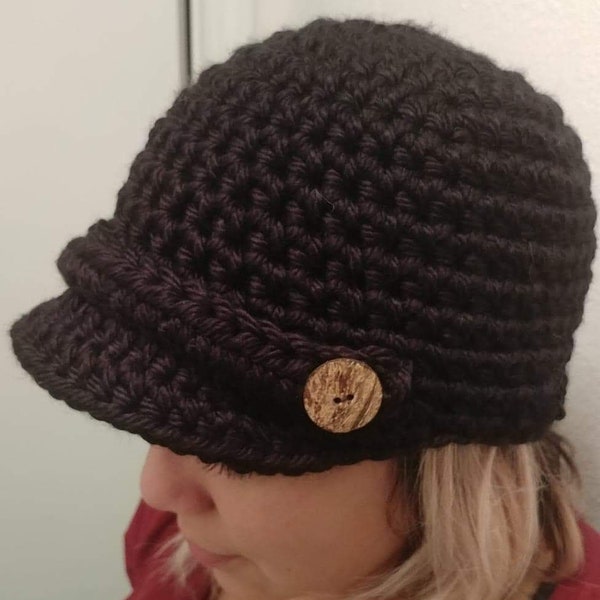 Crochet Newsboy Cap with Wooden buttons Newsboy Hat for Women Crochet Chunky Beanie with Brim and Wooden Button Band