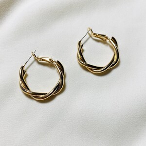 Gold Braided Hoop Earrings, Twisted Gold Hoop, Spiral Hoop Earring,Old Textured Round Hoops,25mm Hoop,S925 Silver Post Earring,Gift For Her