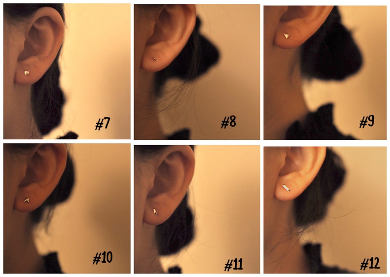 Pu&ograve; includere: Primo piano di sei piercing all'orecchio diversi, ognuno con un piccolo orecchino a perno semplice. Gli orecchini sono tutti dorati e vengono indossati nel lobo dell'orecchio. Gli orecchini sono numerati da 7 a 12.