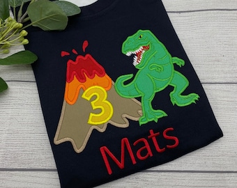 Dinosaurier T-Rex und Vulkan Geburtstagsshirt, Dino Geburtstagspullover mit Name und Zahl 1 2 3 4 5 6 7 8 9