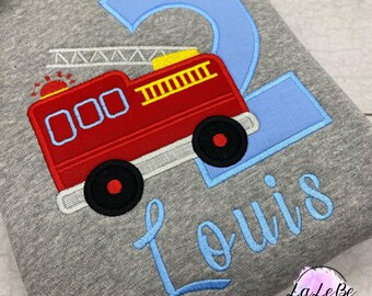 Sudadera infantil de camión de bomberos con nombre y número, personalizada con nombre y número.