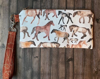 Scattered horses zipper pouch
