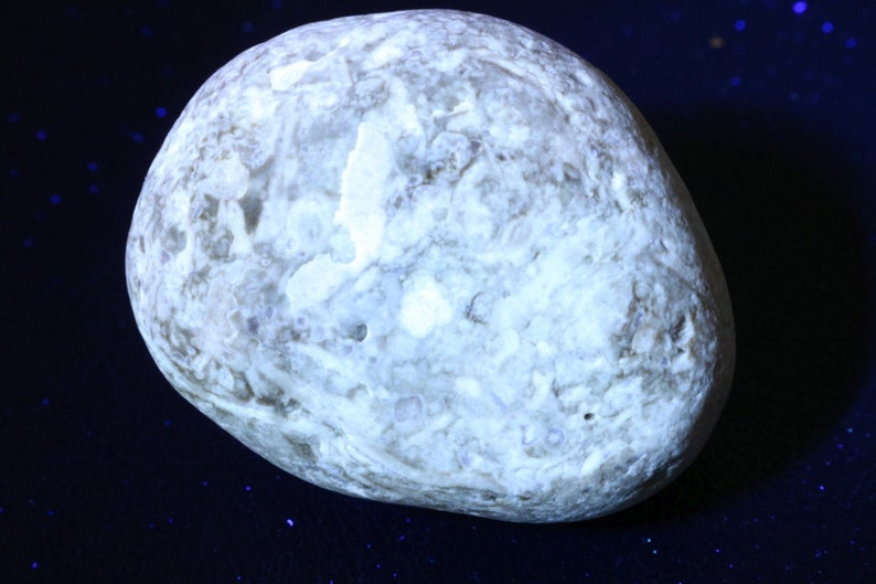 Phosphorescent Limestone The stone that continues to glow Etsy