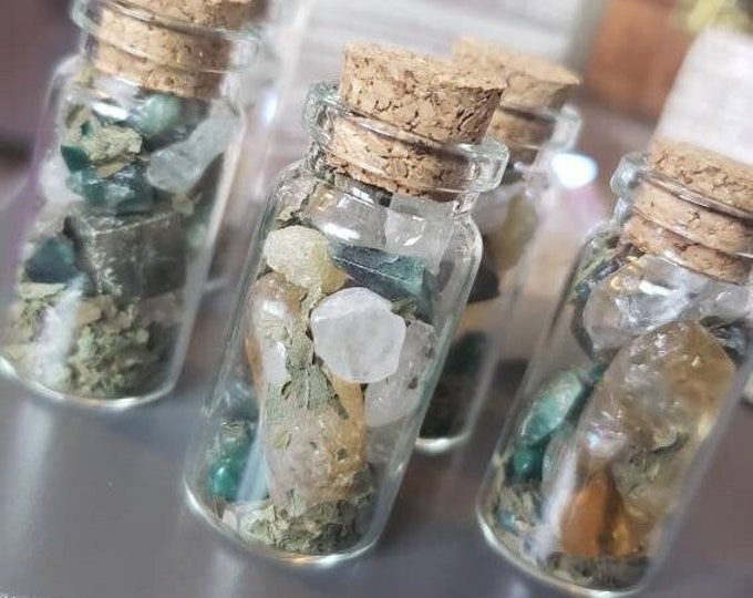 Prosperity Wealth Abundance Luck Mini Intention Jars with Pyrite, Citrine, Emerald, Malachite, Basil, Frankincense Spell Jar