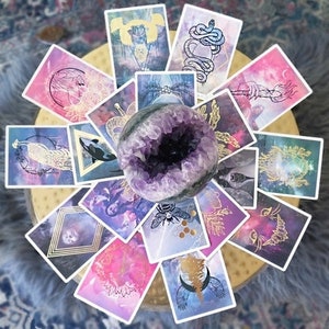 Lectura de cartas de Oracle o Tarot - Guía intuitiva y conocimiento del pasado, presente, futuro