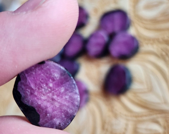 UV Reactive Ruby Slice Polished Natural Stone Red Corundum