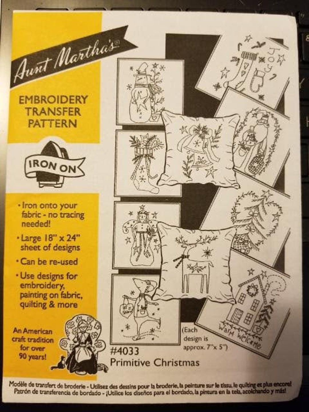 Aunt Martha's Iron On Transfer Patterns for Stitching, Embroidery, Fabric  Paint