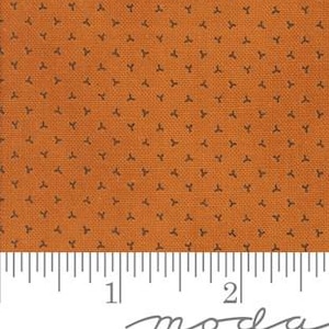 Ditsy Blenders in Pumpkin from Pumpkin Spice Gatherings by Primitive Gatherings for Moda Quilter&#39;s Cotton Continuous cuts