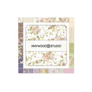 Pode incluir: Uma coleção de tecidos com um padrão floral sobre um fundo branco e flores rosa, roxas e verdes. O tecido está disposto em uma grade com o logotipo da Maywood Studio no centro.