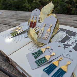 Gold and Teal Beaten Brass Stud Earrings, Hand Beaded Fringe, Ancient Egyptian 'Thebes' in 'Delta', Silk or Cotton, Plastic Free. zdjęcie 4