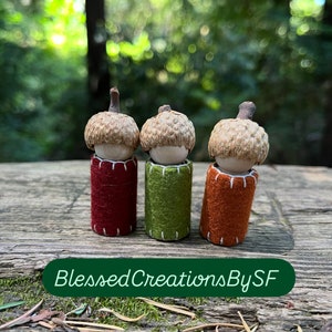 Set of 3 Acorn gnomes. Fall nature. Wood Peg doll. Natural toy. Fairy garden. Eco toy woodland nursery. Nature table. Triplets. Acorn. Wool.