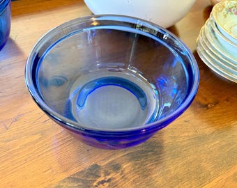 Vintage Anchor Hocking Cobalt Blue Glass Mixing Bowl, 1 Quart, USA