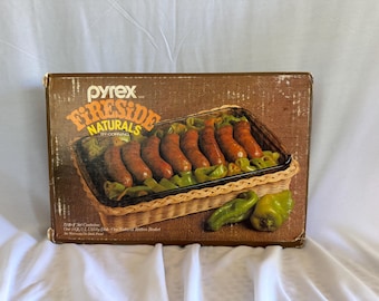 vintage Pyrex Fireside Naturals 2-Quart Utility Dish and Rattan Basket Set (Model 2320-F