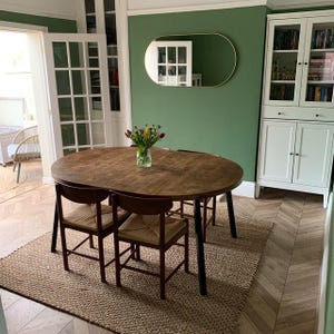 Extra Chunky extending round rustic dining table