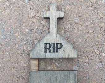 Character Tombstone, specially designed to work with our Collapsible Initiative Tracker/Turn Counter