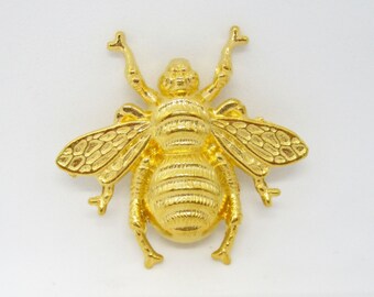 Gold Tone Queen Bee Black Crystal Bead Needle Minder