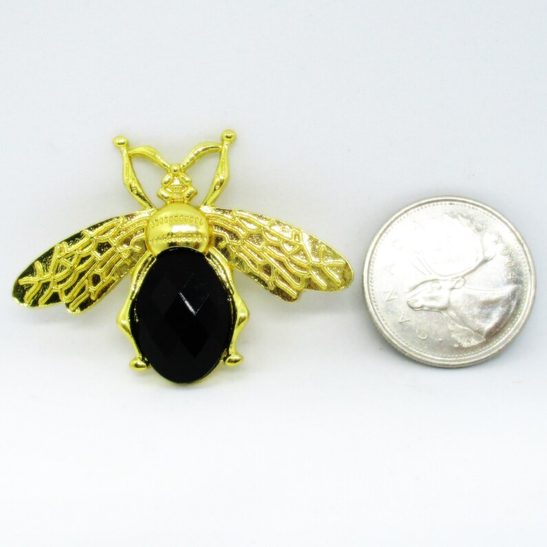 Gold Tone Queen Bee Black Crystal Bead Needle Minder